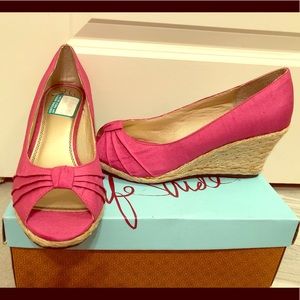 Pink peep toe wedges